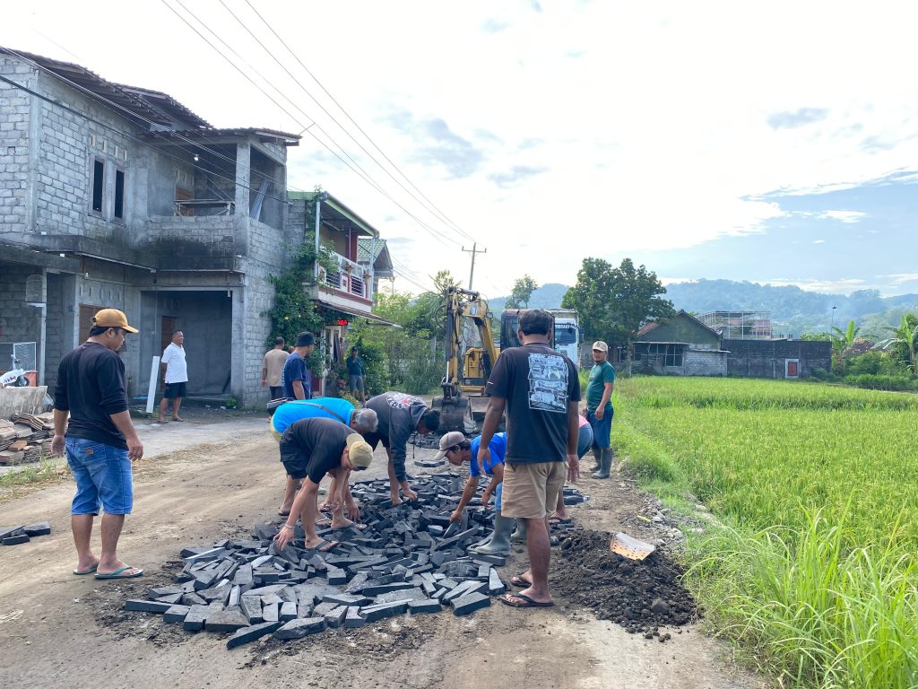 Penempatan Batu / Coral